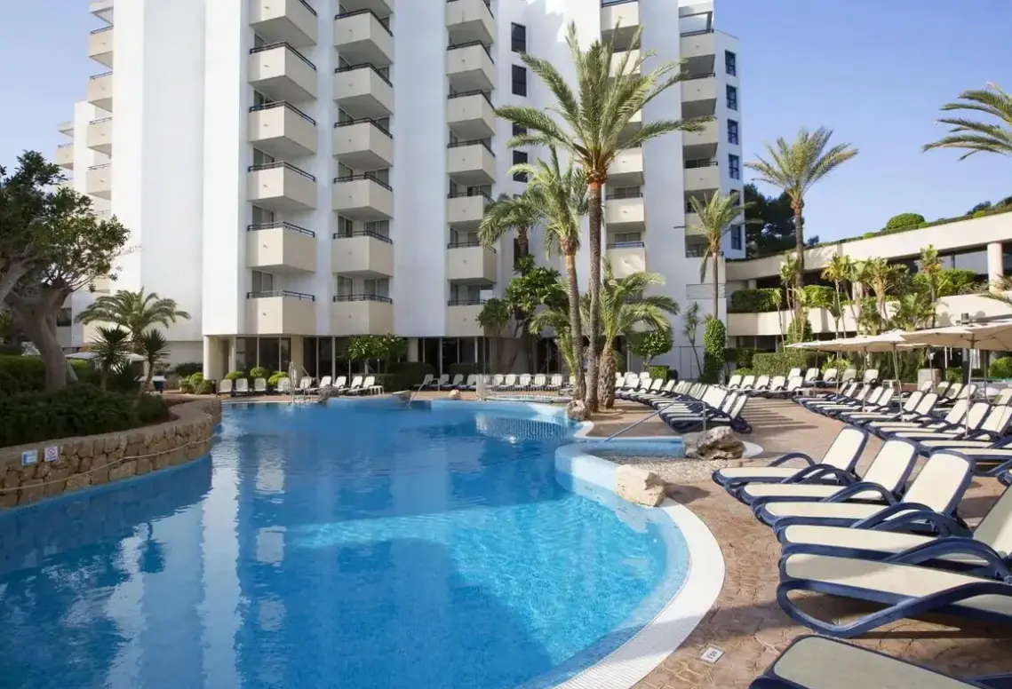 Basen w hotelu Hipotels Bahia Grande