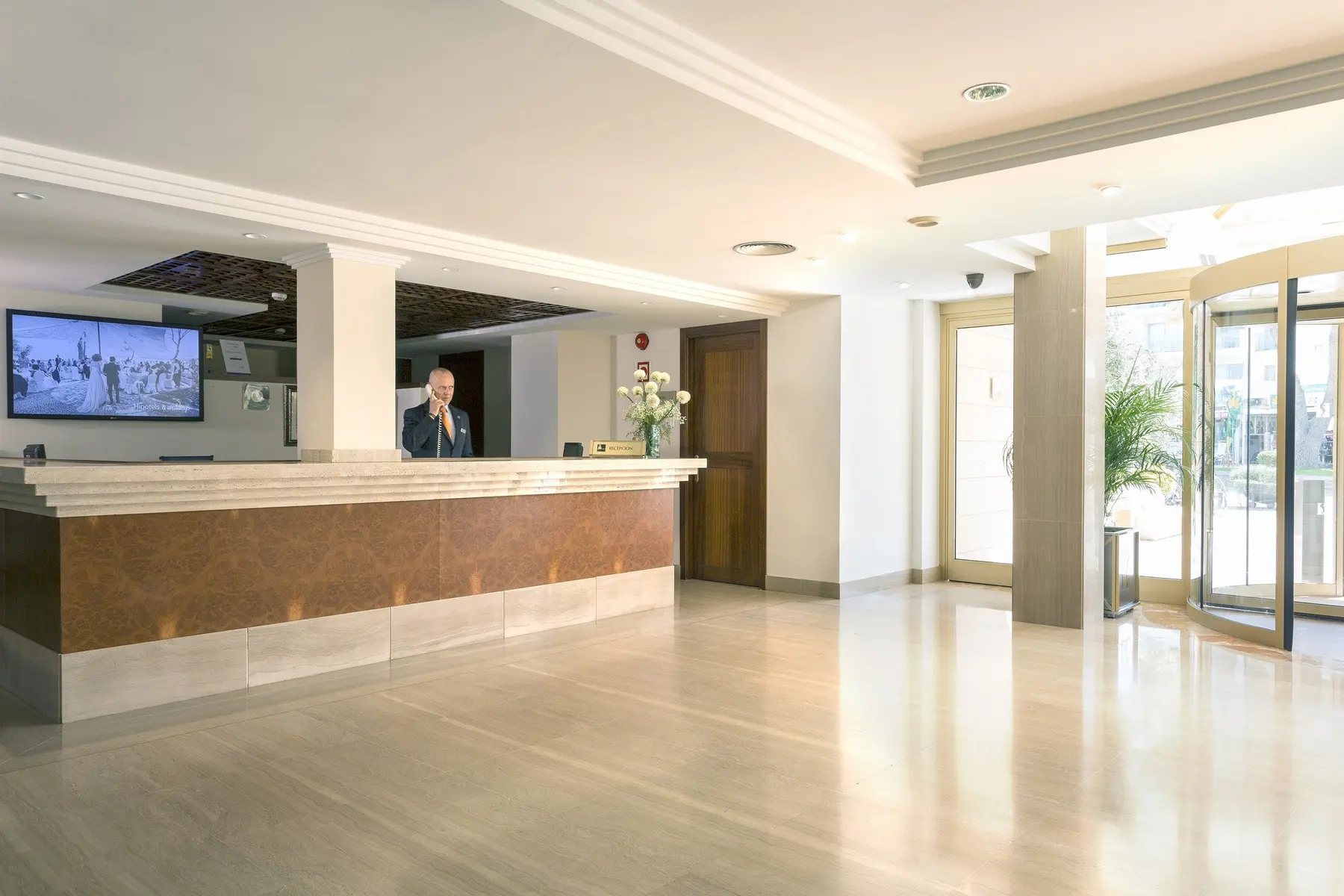 Lobby hotelu Hipotels Mercedes