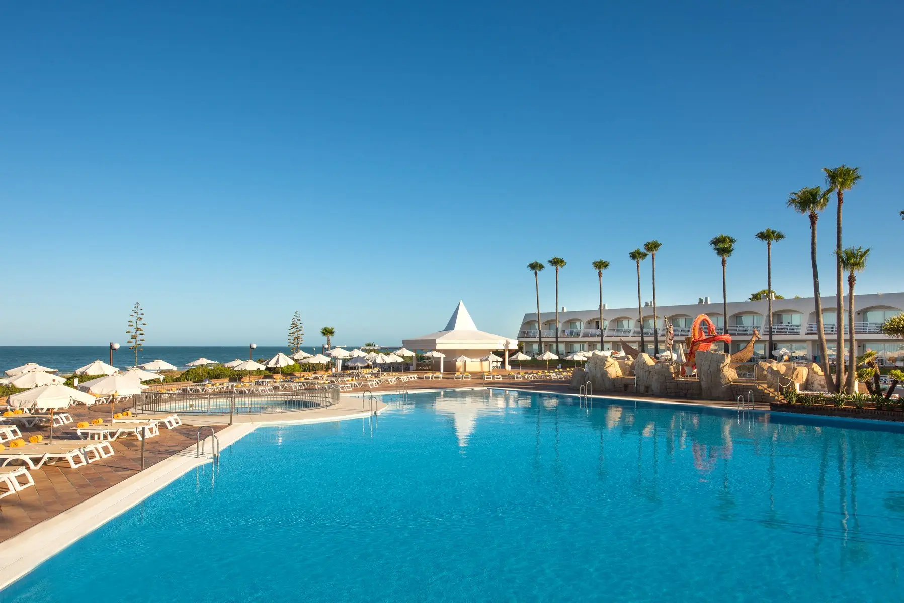 Iberostar Waves Alcudia Park — IBEROSTAR WAVES ROYAL ANDALUS