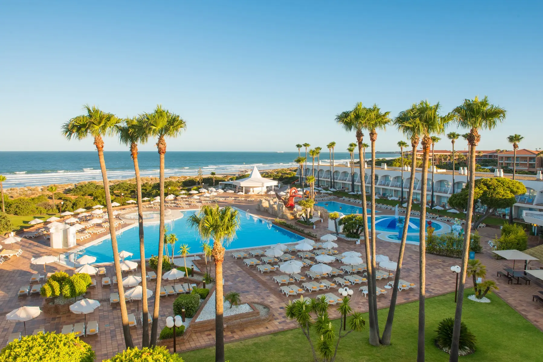 Iberostar Waves Alcudia Park — IBEROSTAR WAVES ROYAL ANDALUS