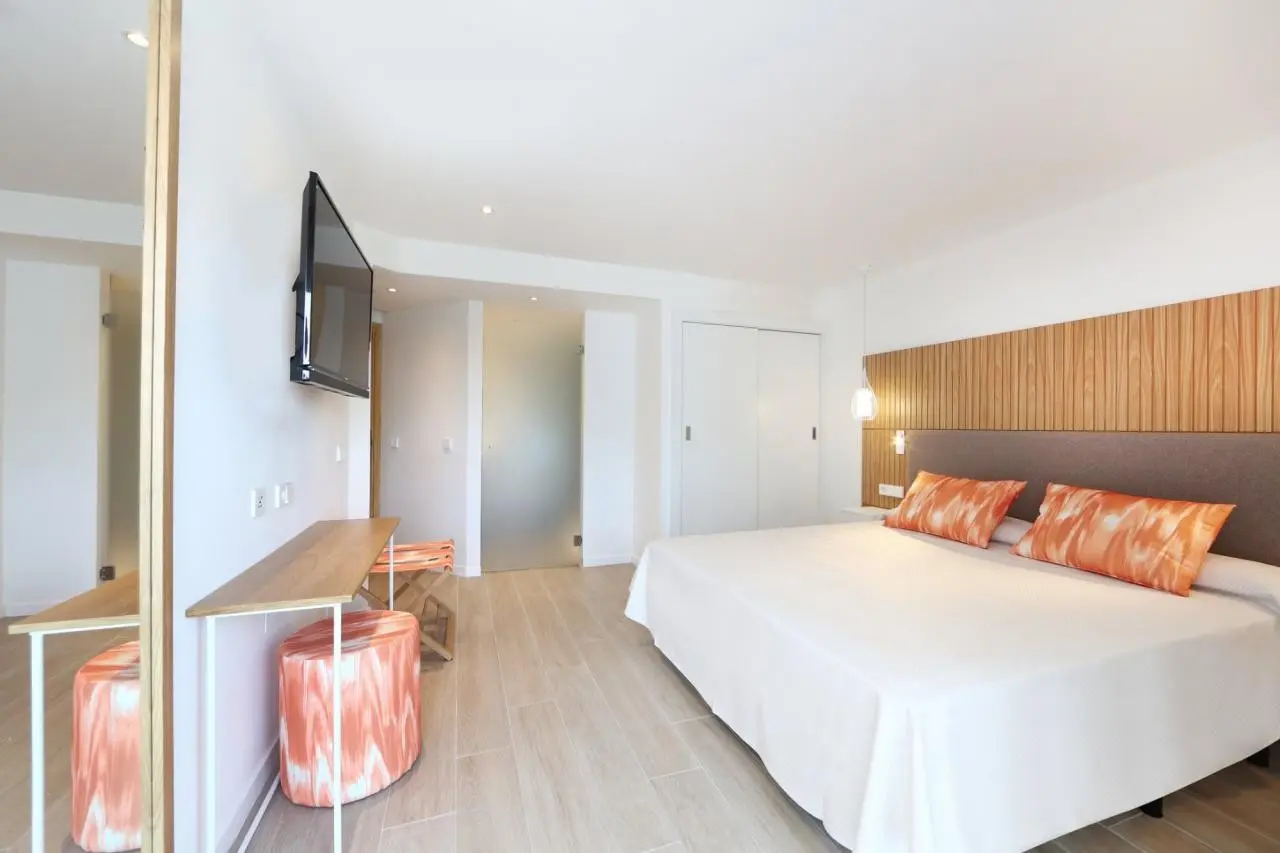 Iberostar Waves Playa de Muro — IBEROSTAR PLAYA DE MURO