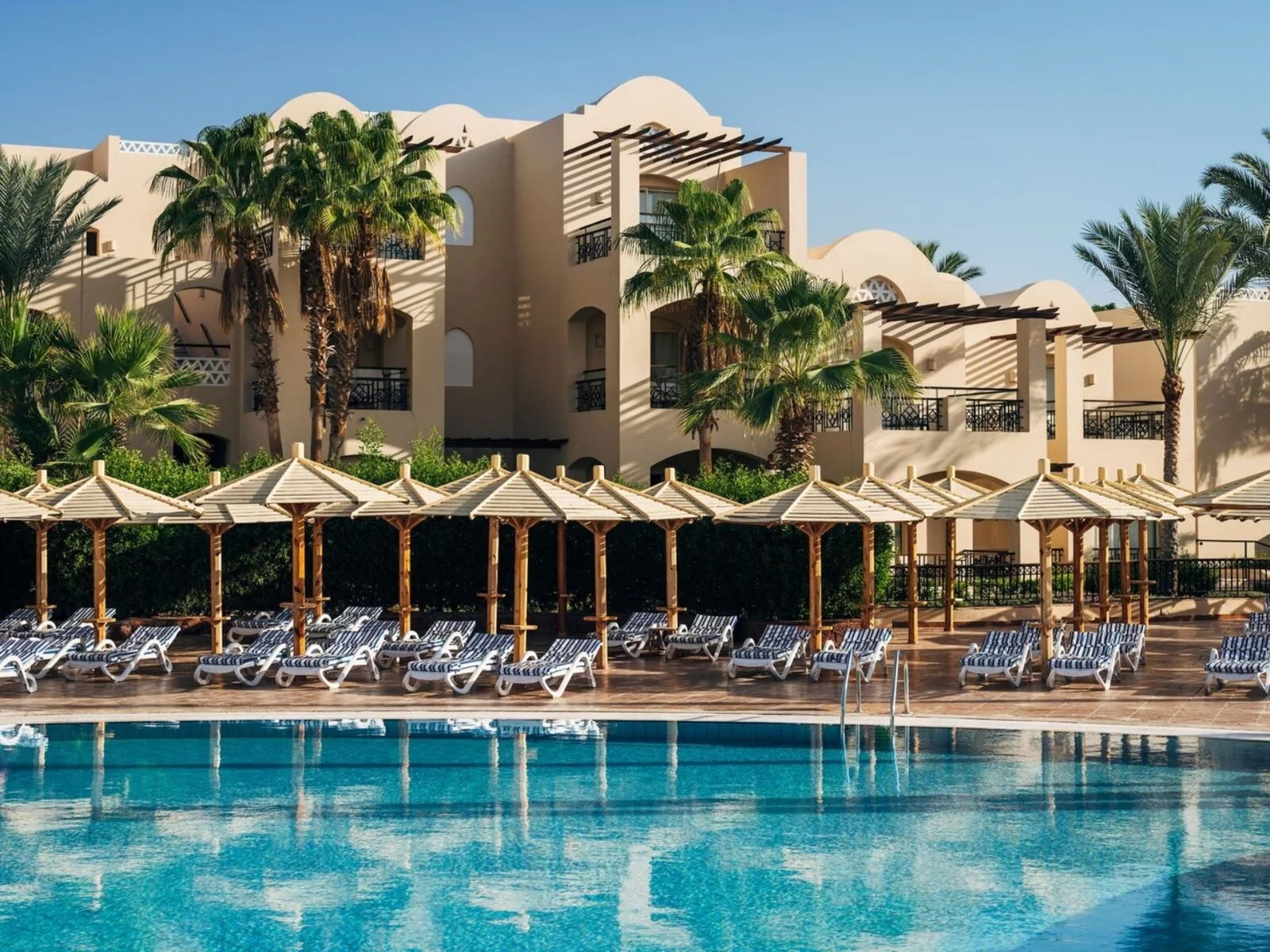 Hotel Iberotel Red Sina