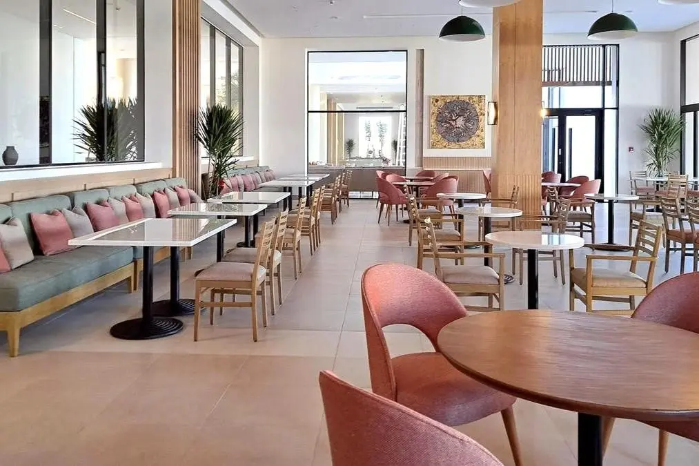 Restauracja i jedzenie w hotelu Jaz Elite Amara