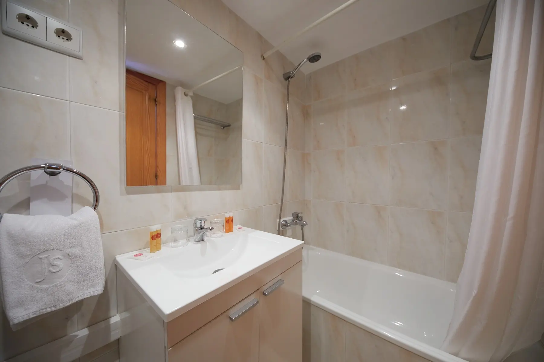 JS Paradise Sport — JS PARADISE SPORT