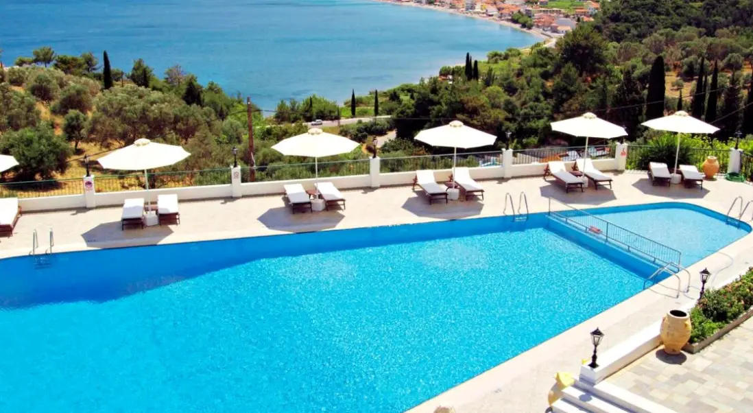 Basen w hotelu Kalidon Panorama