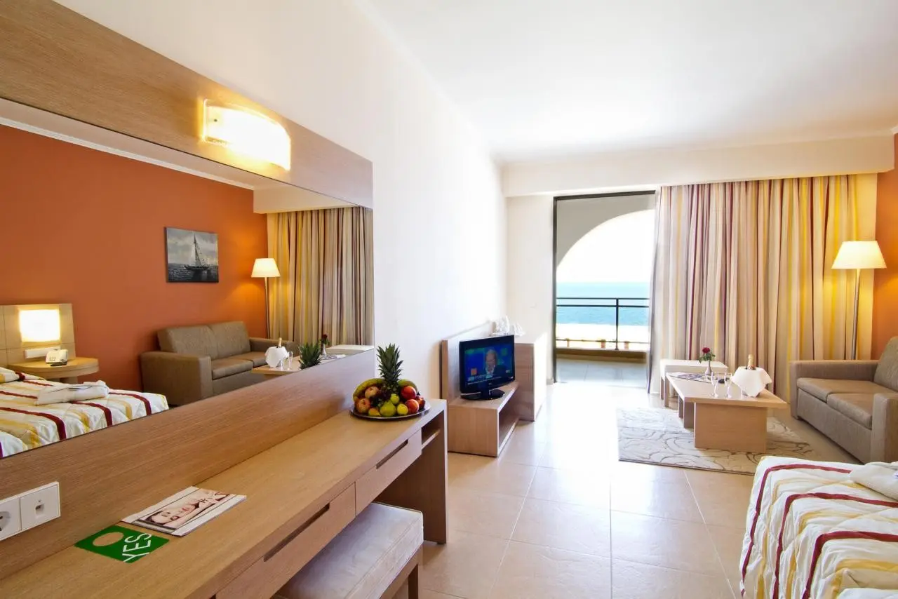 Kresten Royal Euphoria Resort — KRESTEN ROYAL EUPHORIA RESORT