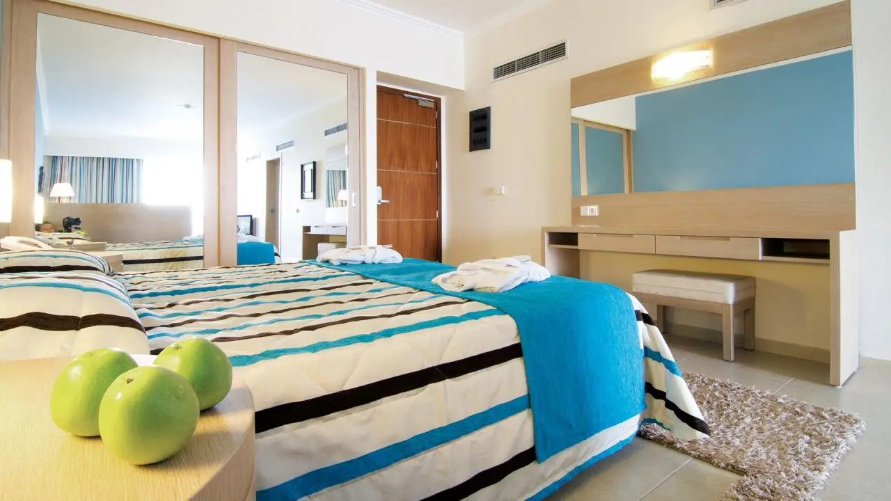 Kresten Royal Euphoria Resort — KRESTEN ROYAL EUPHORIA RESORT