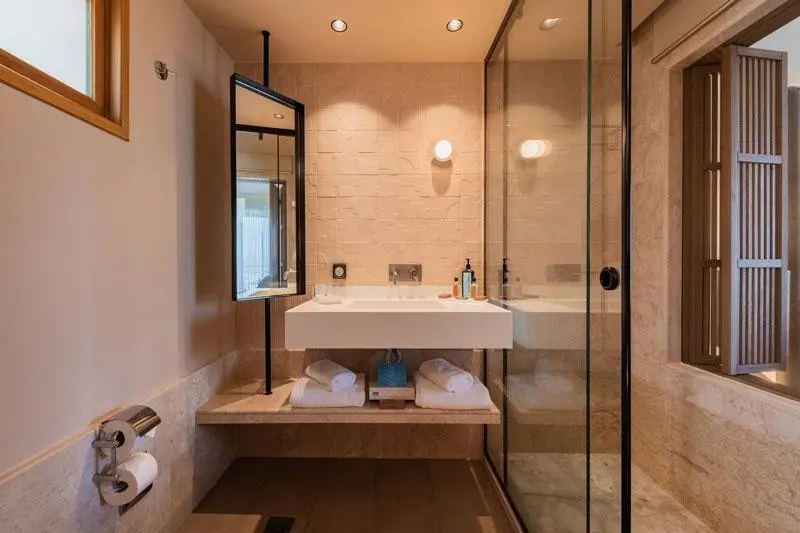 Lindos Mare — LINDOS MARE