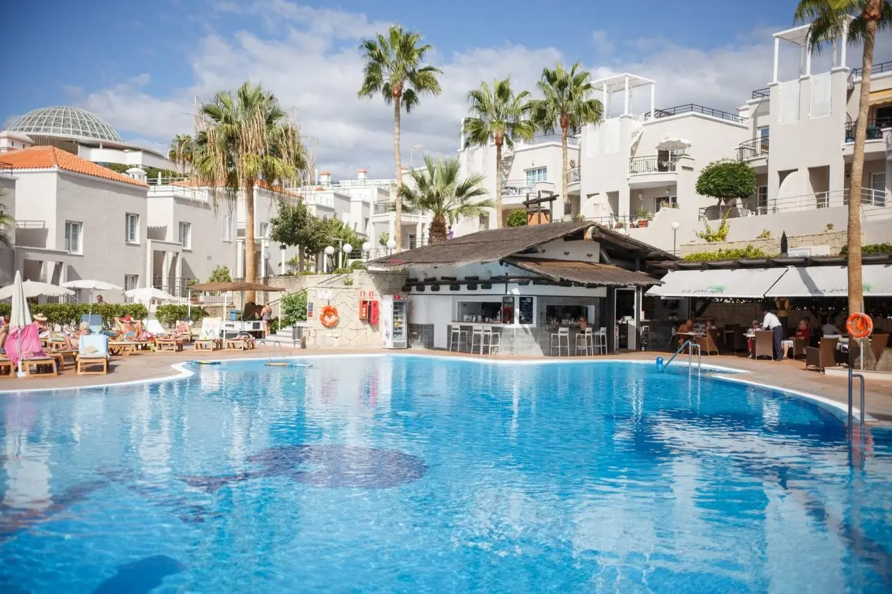 Basen w hotelu Los Olivos Beach Resort