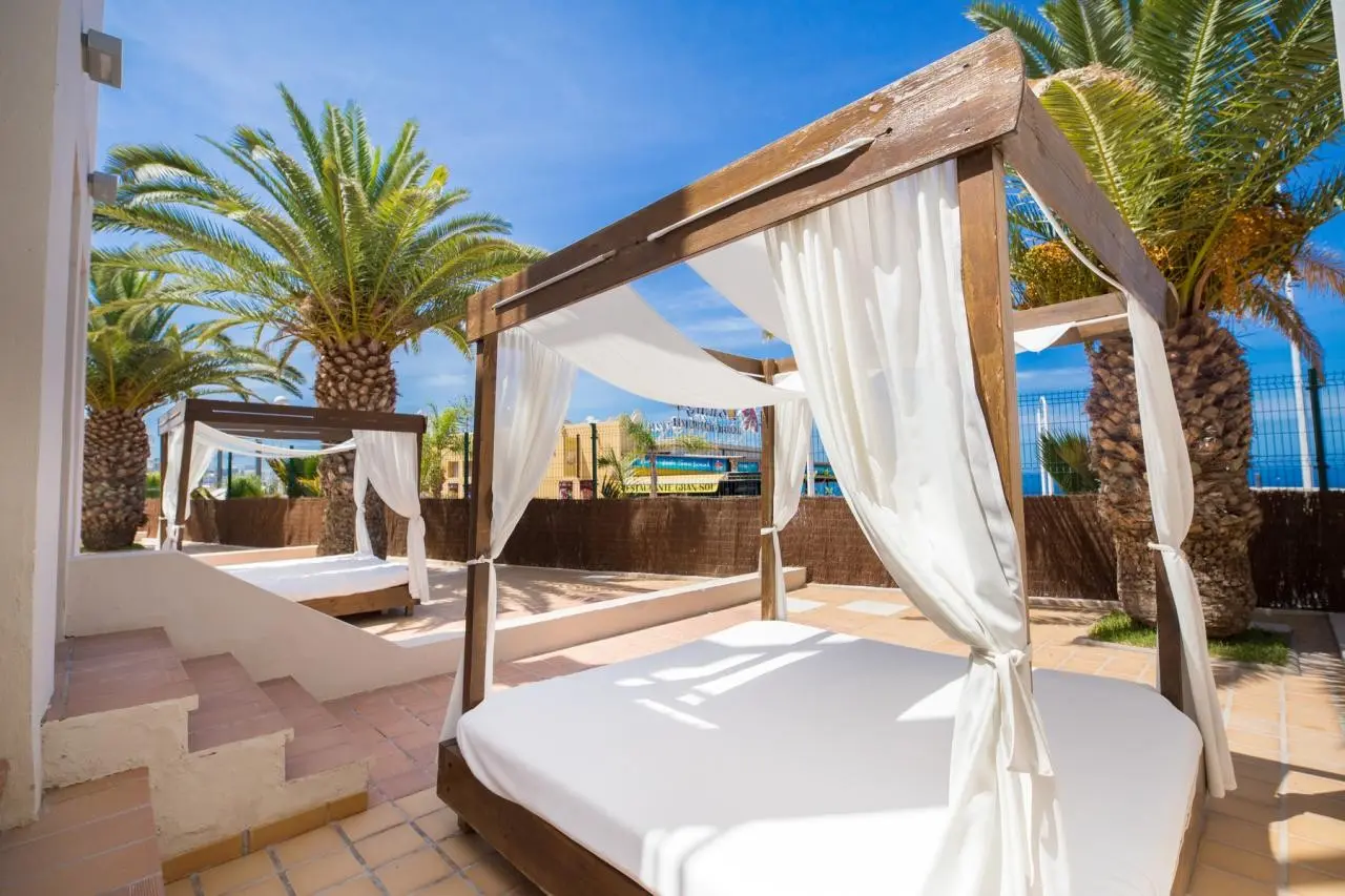 Basen w hotelu Los Olivos Beach Resort