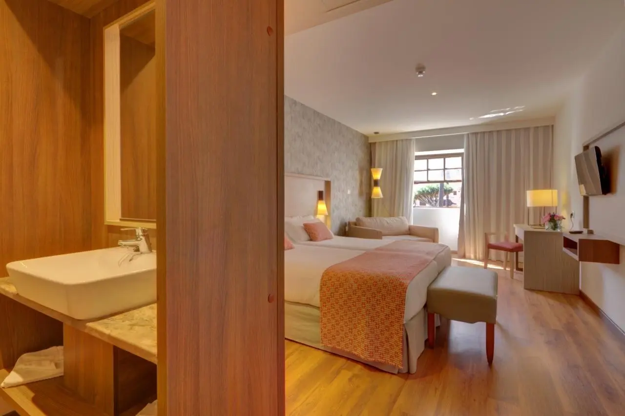 Marquesa — MARQUESA