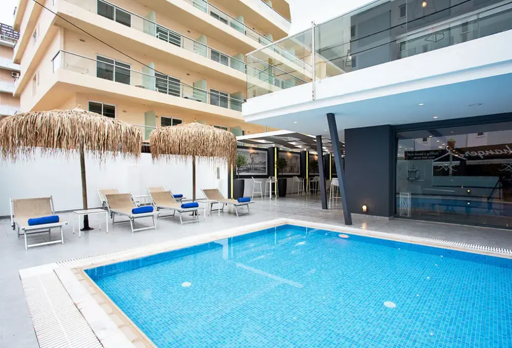 Basen w hotelu Mercure Rhodes Alexia