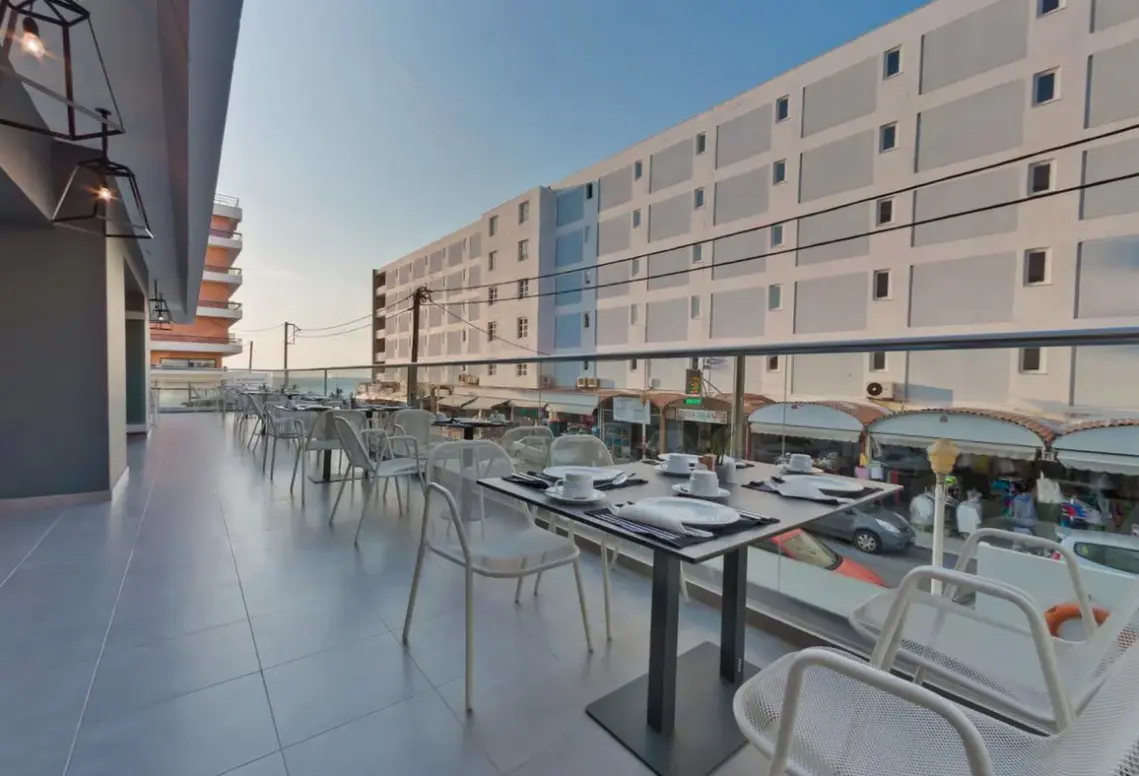 Restauracja i jedzenie w hotelu Mercure Rhodes Alexia