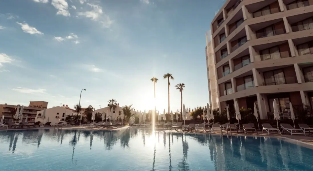 Basen w hotelu Mynd Adeje
