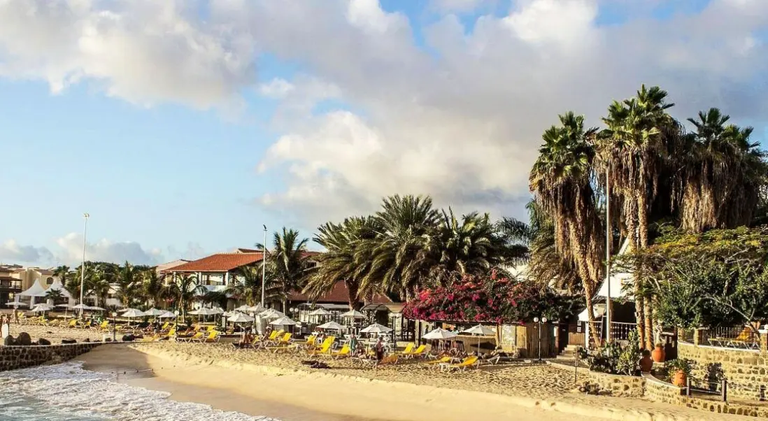 Plaża przy hotelu Odjo dAgua