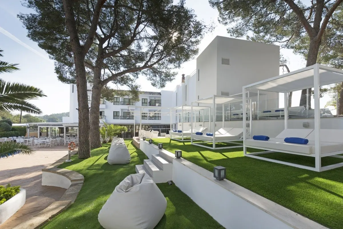 Ona Palmira Paguera — ONA PALMIRA PAGUERA