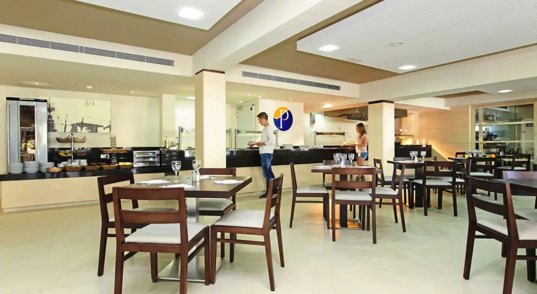 Restauracja i jedzenie w hotelu Pabisa Orlando