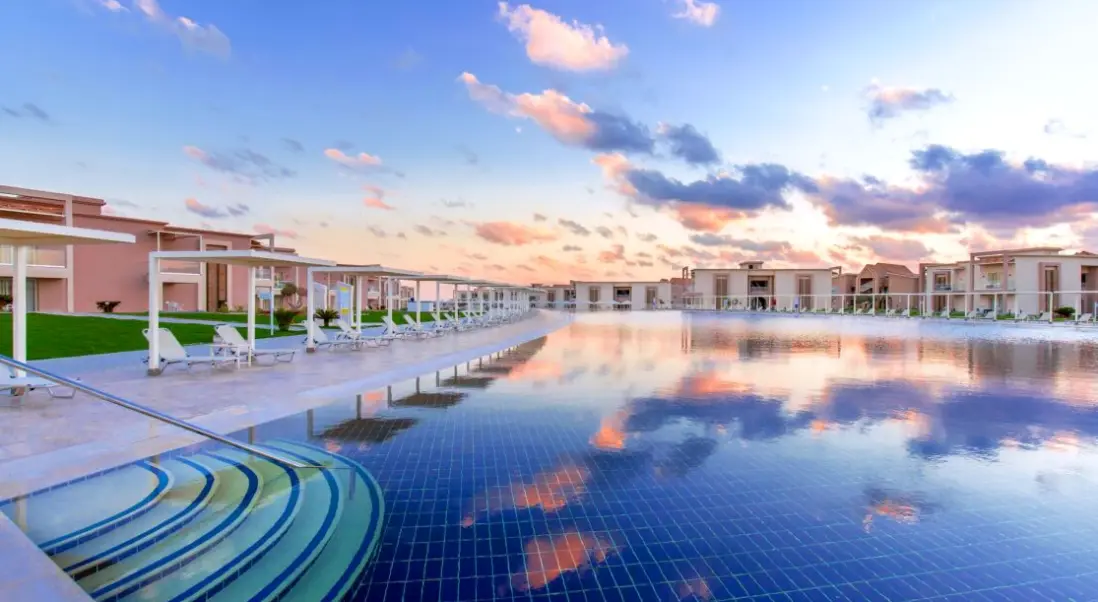 Basen w hotelu Pickalbatros Sea World Resort – Marsa Alam