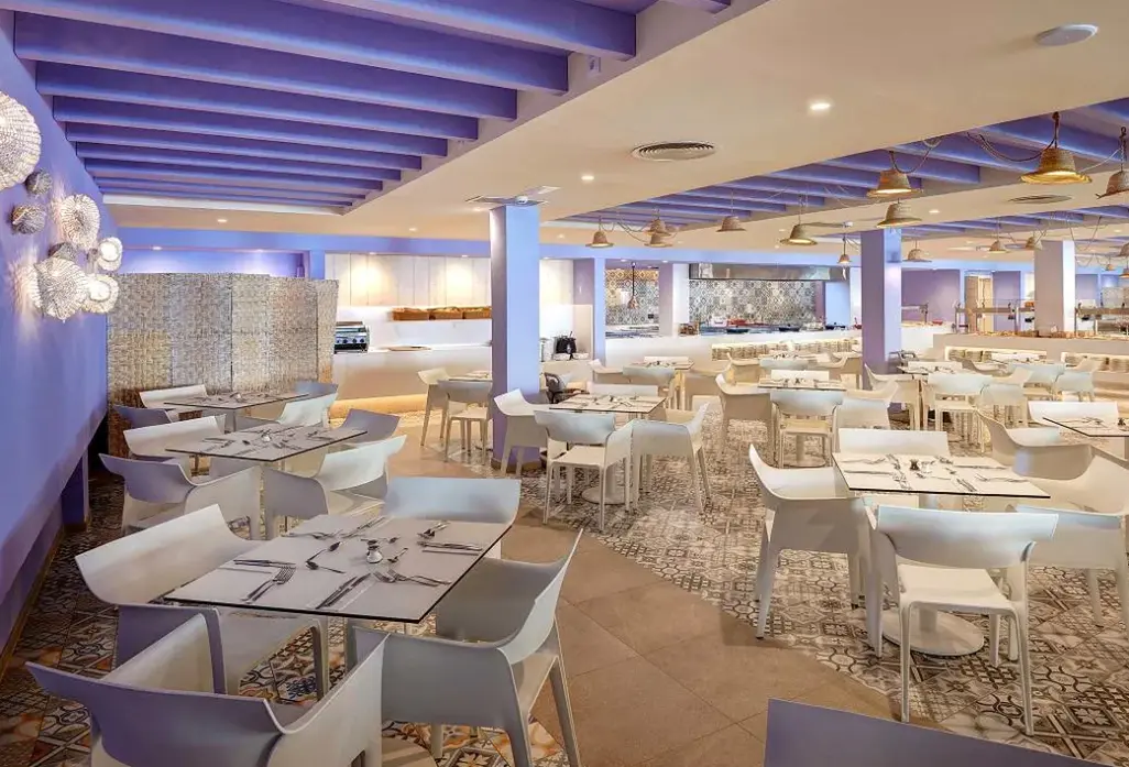 Restauracja i jedzenie w hotelu Protur Floriana Resort