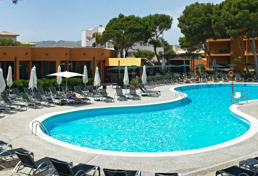 Basen w hotelu Protur Turo Pins Hotel Spa