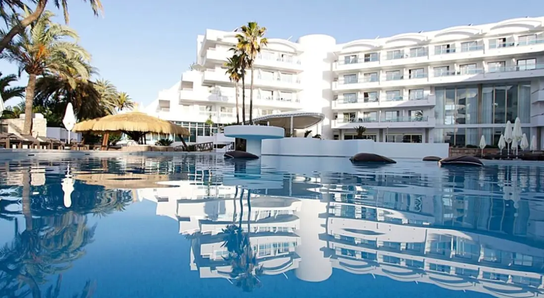 Basen w hotelu Rei del Mediterrani