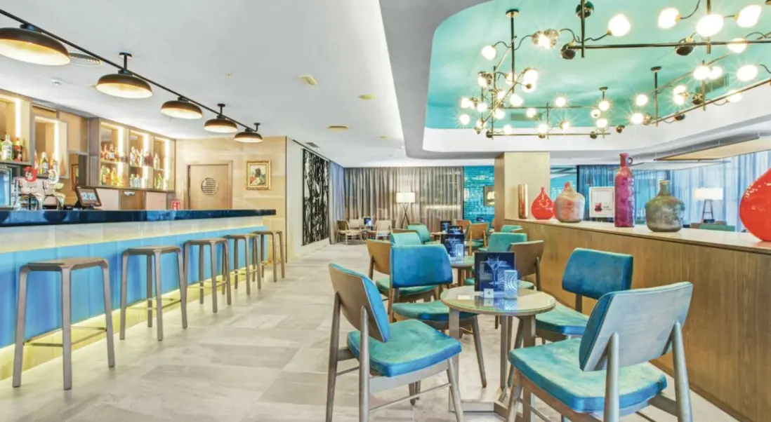 Restauracja i jedzenie w hotelu Riu Festival