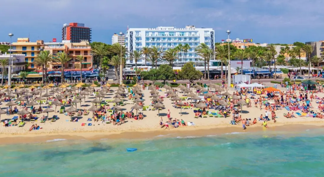 Plaża przy hotelu Riu San Francisco