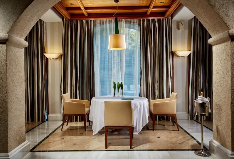 Siłownia w hotelu Rodos Park Suites & Spa