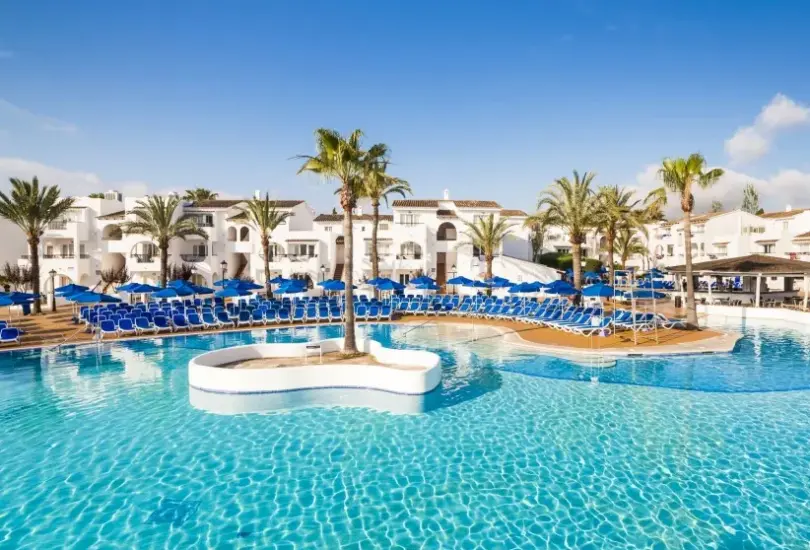 Basen w hotelu SplashWorld Globales Bouganvilla