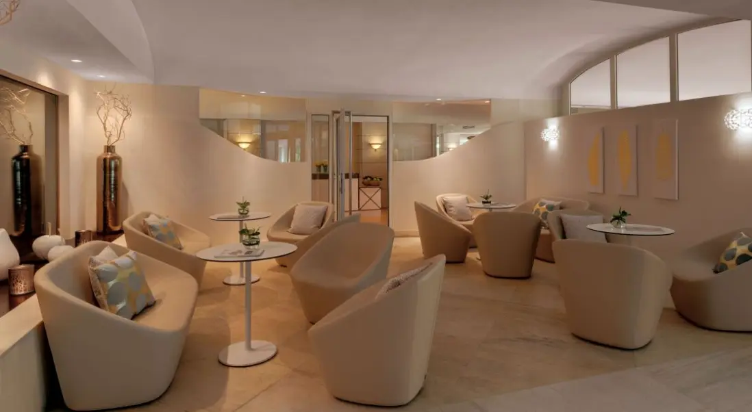 Lobby hotelu Steigenberger Hotel & Resort Camp de Mar