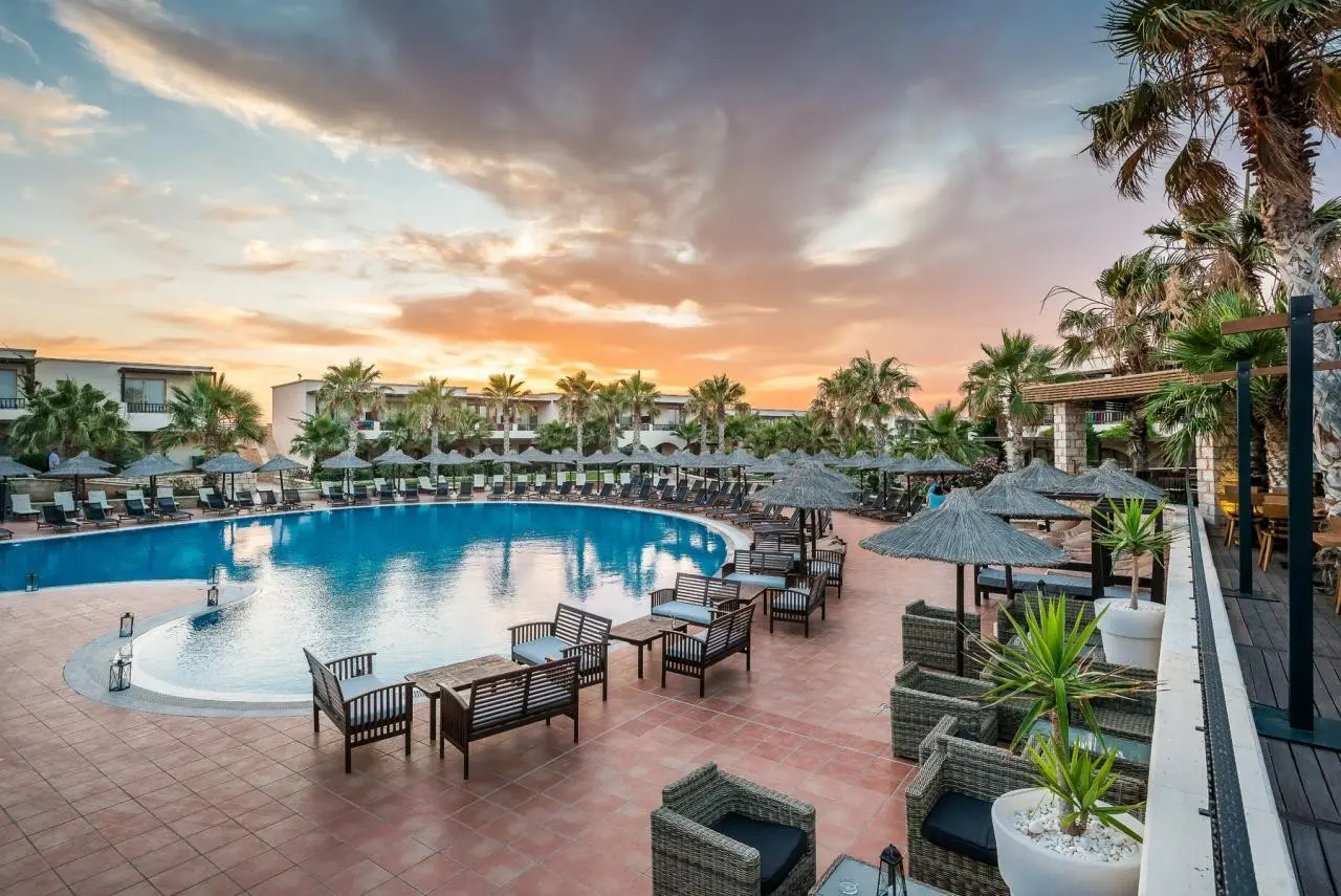 Basen w hotelu Stella Apartments
