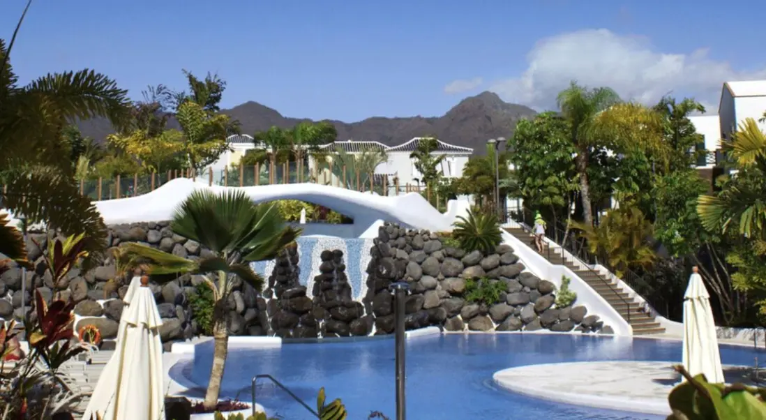 Basen w hotelu Suite Villa Maria