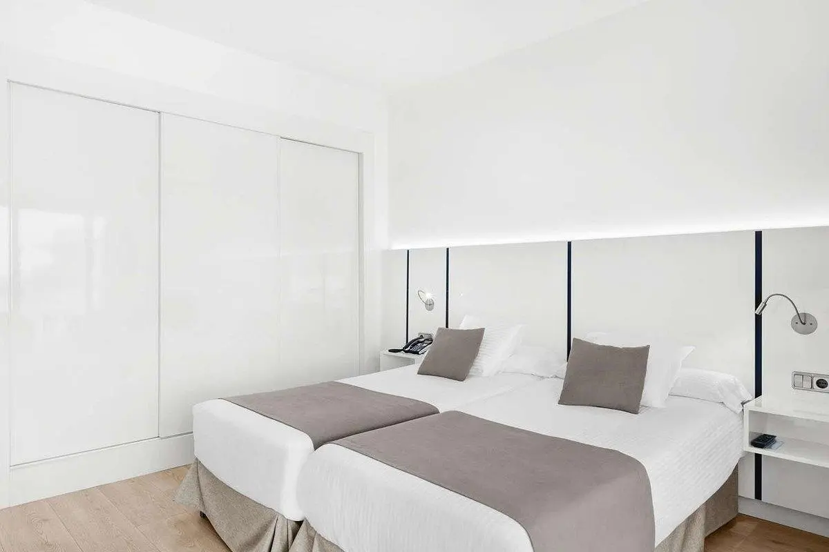 Pokój w hotelu Thb El Cid