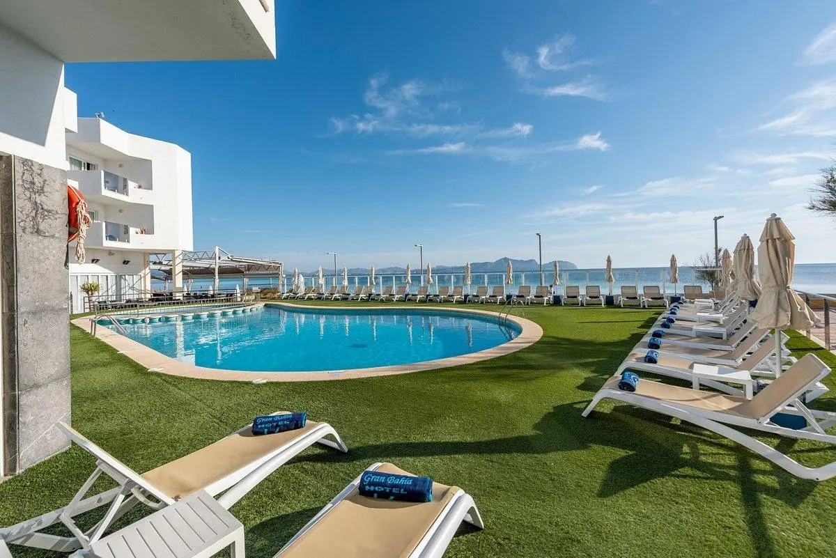 Basen w hotelu Thb Gran Bahia