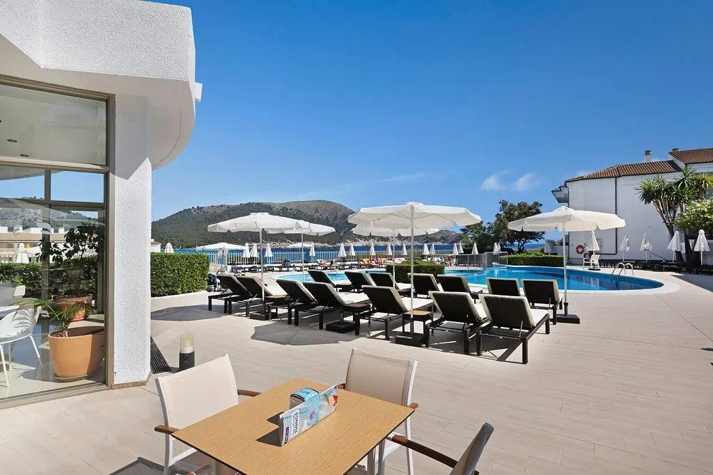 Basen w hotelu Thb Guya Playa