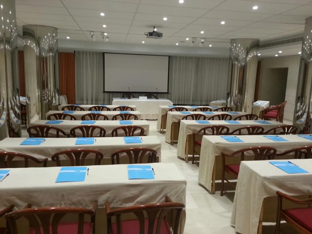 Valle Mar — VALLE MAR