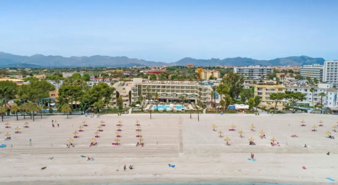 Plaża przy hotelu Viva Golf Adults Only