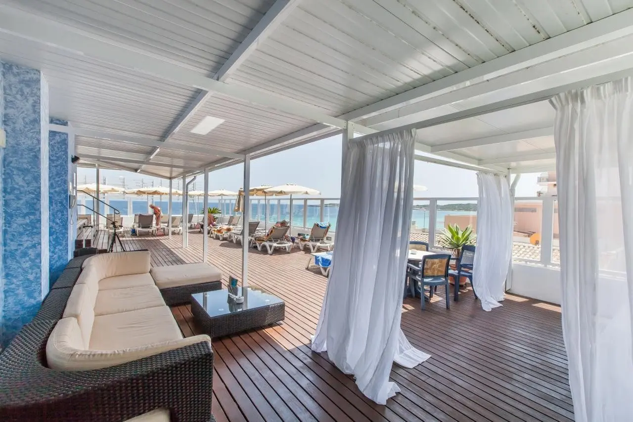Plaża przy hotelu Voramar