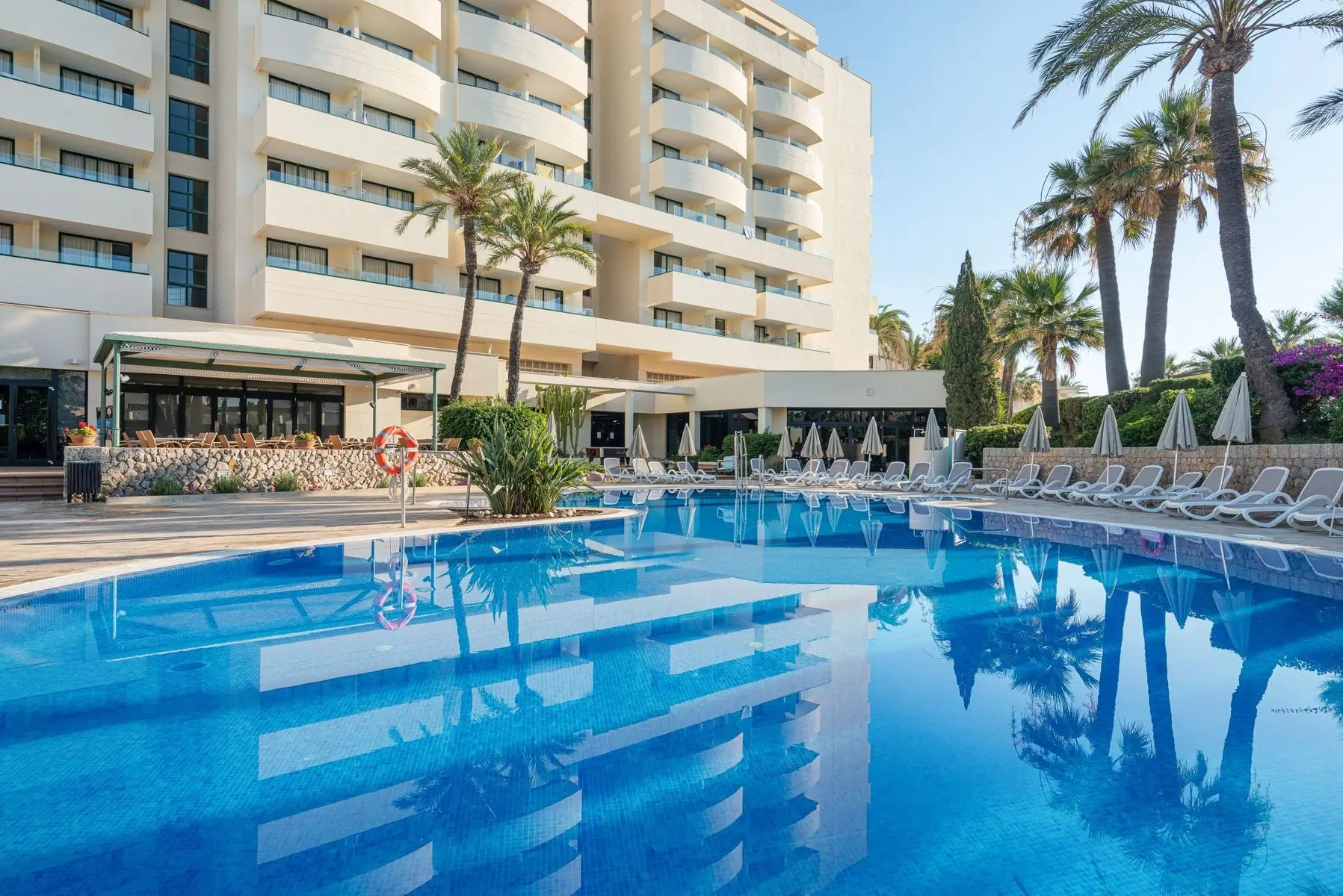 Basen w hotelu Welikehotel Marfil Playa