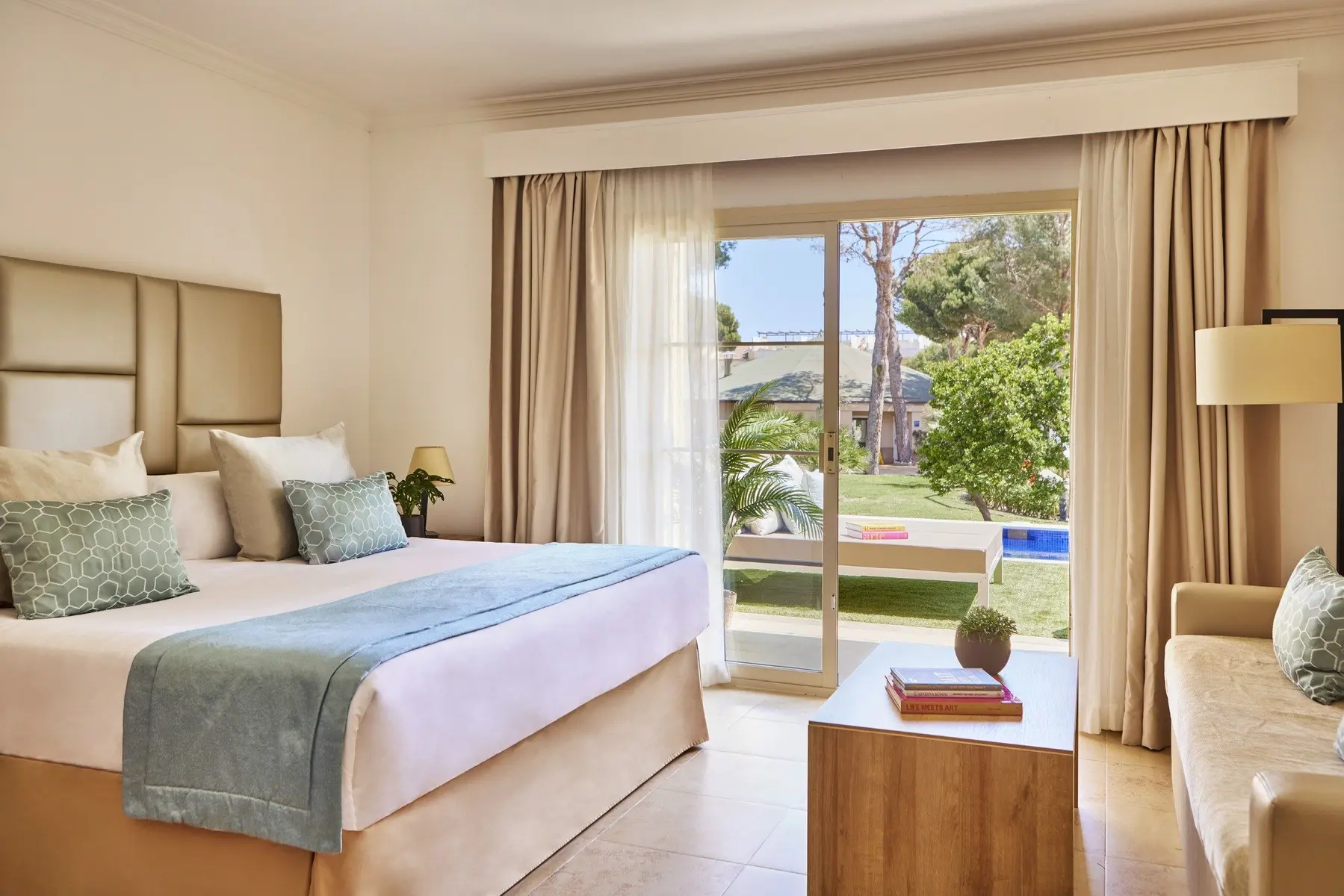 Pokój w hotelu Zafiro Mallorca