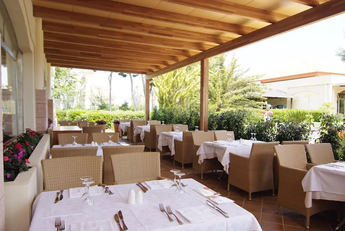 Restauracja i jedzenie w hotelu Zafiro Mallorca