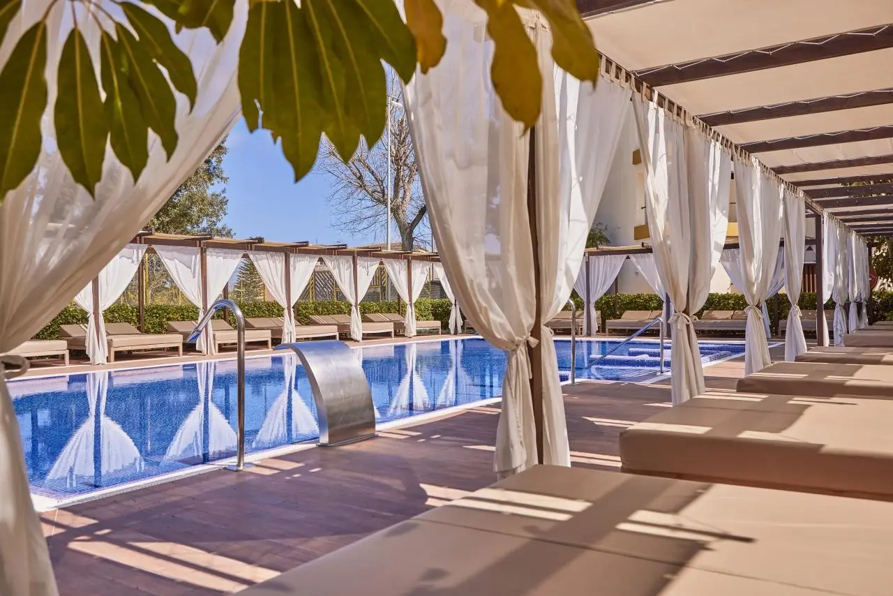 Zafiro Tropic — ZAFIRO TROPIC