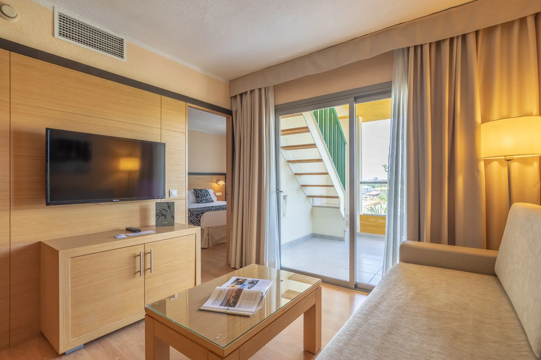 Zafiro Tropic — ZAFIRO TROPIC