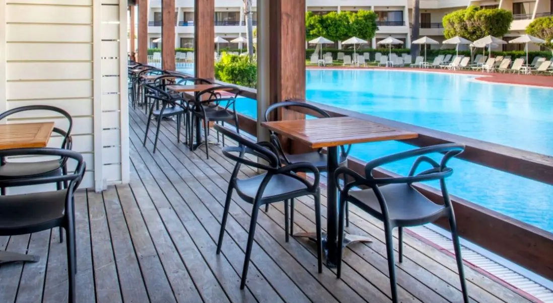 Basen w hotelu Zeus Hotels Sol by Melia Cosmopolitan