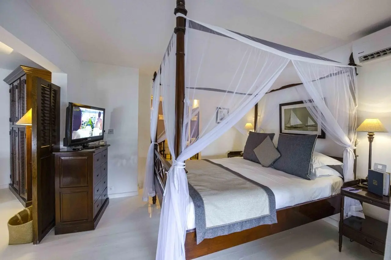 20 Degres Sud — 20 DEGRES SUD