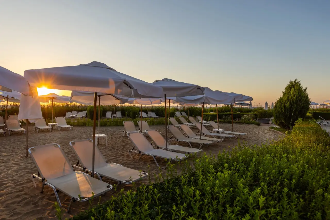 Alua Helios Bay — ALUA HELIOS BAY