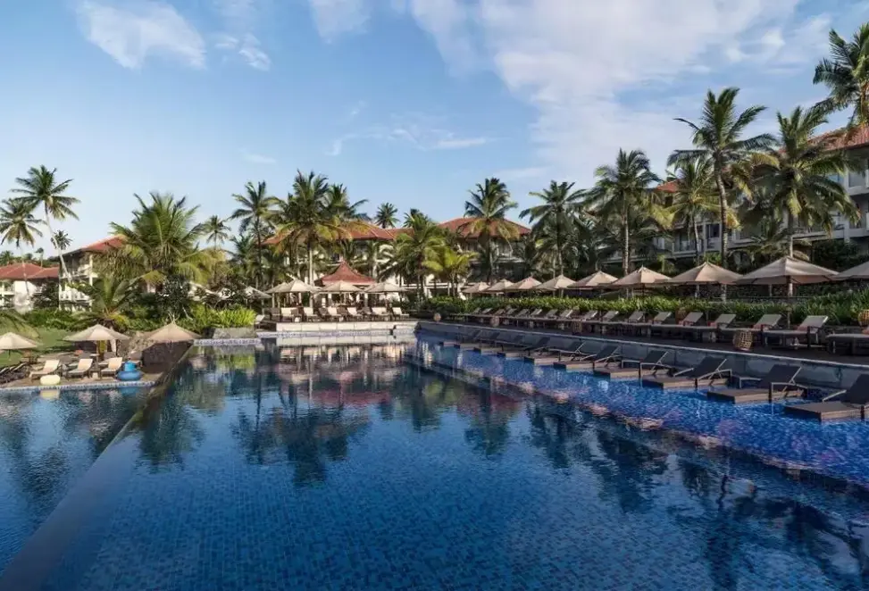 Basen w hotelu Anantara Peace Haven Tangalle Resort