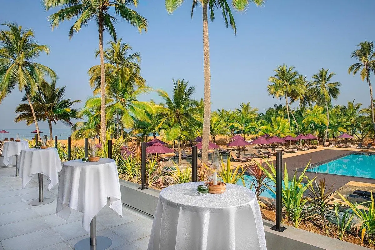 Avani Kalutara Resort — AVANI KALUTARA RESORT