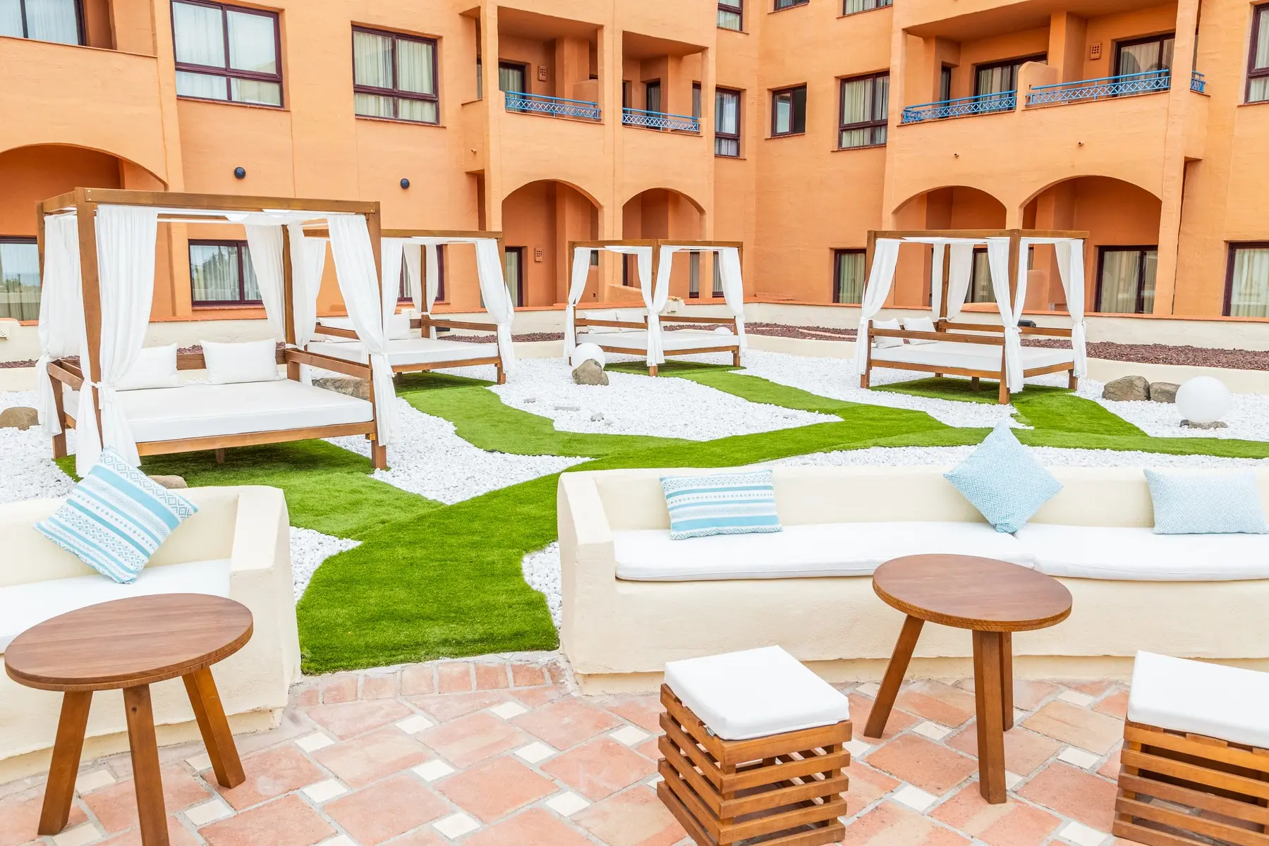 Basen w hotelu Bakour Oh Nice Costa del Sol