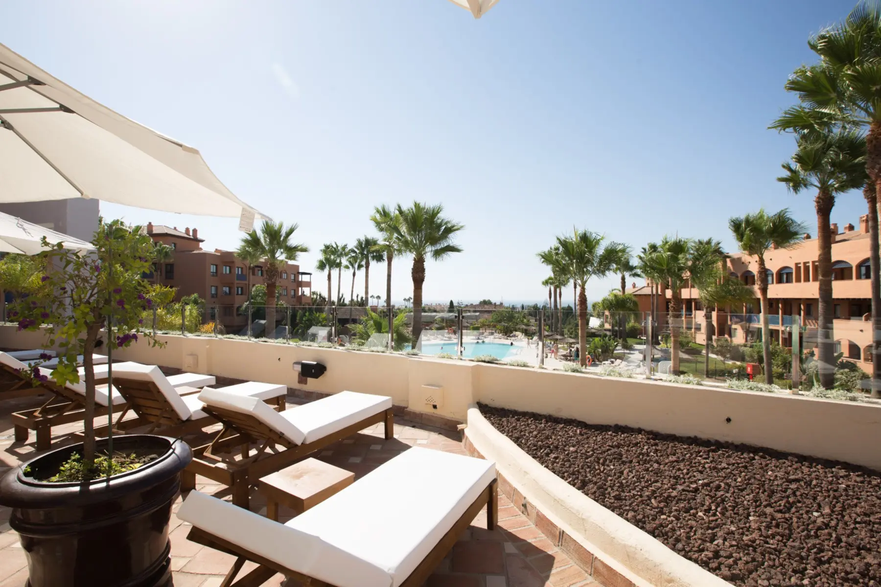 Basen w hotelu Bakour Oh Nice Costa del Sol